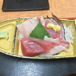 勘太そば - 4点盛り刺身(マグロ•カンパチ•ハマチ•カツオ のたたき)