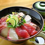 海鮮レストラン 乙姫 - 料理写真:海鮮丼