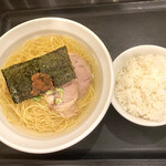 サッポロ ラーメン ハチ - 