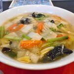 中国料理 くらぽ - 「麺ランチ（大盛り）」のえびあんかけ麺