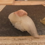 寿し ひでたか - カワハギ。肝のせ。塩とスダチで