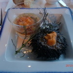 ウニ＆新玉ねぎムースに平爪蟹のジュレ