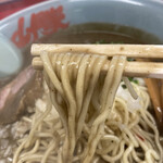 ラーメン山岡家 - 鬼煮干しラーメン中盛