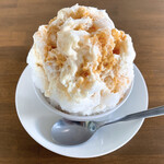 氷と喫茶 ivy - かき氷カラメルバナミルク