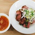 焼肉・定食・冷麺 味楽苑 道の駅店 - 和牛ランプたたき丼