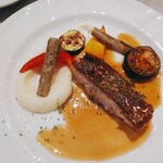 ビストロ リベルテ - メインのお魚「スズキのポワレ 和風ソース」