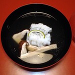 あさば - 鱧、松茸椀
      優しいお出汁です。