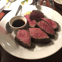 カルネジーオ イースト - 