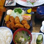 お食事処まるに - 