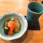 手打蕎麦 まるやま - 季節野菜と小海老の冷製餡かけと七本槍