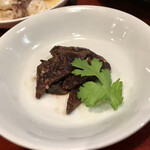 大衆中遊華食堂 八戒 - 鯨たたき