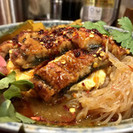 大衆中遊華食堂 八戒 - 鰻とふあふあ卵の酸麻辣カリィ アップ