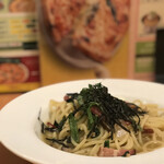 モダンパスタ - きのことほうれん草の生パスタ