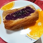 ポンパドウル - 紫芋とクリームチーズのデニッシュ