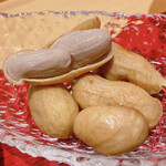 やまのい - 茹でピーナッツ、サンプルみたいな