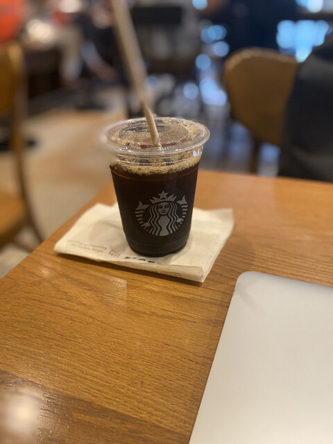 スターバックス コーヒー 神田駅前店 Starbucks Coffee 神田 カフェ 食べログ