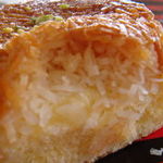 エディアールベーカリー - ココナッツのパン