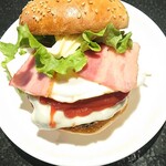 花紋 - ミックスバーガー850円（税込）