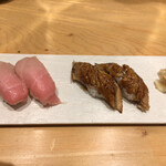 Sushi Sakaba Minato - アナゴとトロの握りをチョイス