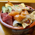 Douraku Sushi - ちらしランチ