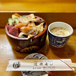 Douraku Sushi - ちらしランチは茶碗蒸し付き