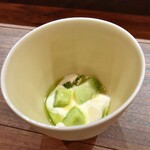 セルサルサーレ - フェンネル風味のパンナコッタ 皮ごと食べれるメロン 網干メロンとその果汁 ペルノーのソース