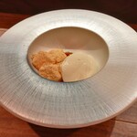 セルサルサーレ - 豆腐とホワイトチョコレートのムース 自家製わらび餅 バルサミコ黒酢ソース