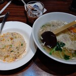 Shanhai Karyuu - 【2020.9.17(木)】本日のランチ①(塩味ワンタンラーメン＋五目チャーハン)800円