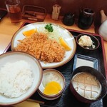 とんかつ 勝よし - ロースカツ定食（中）