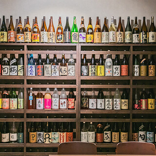 全国から仕入れた焼酎は常時250種の銘柄がずらり！ワインも◎