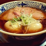 鶏 牛骨 鯛と貝類の旨味が 凝縮された清湯スープ By Debu Ingodebunables De Tapun さんくるげ 神俣 ラーメン 食べログ