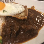 ハイ，ハウ アー ユー - 「ビーフカレー」with目玉焼き