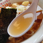 しあわせ中華そば食堂 にこり - わんたん中華そばスープ