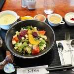 よつば珈琲 - サラダセット　フル装備です。