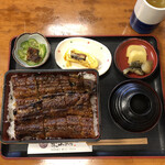 炭火焼うなぎ 東山物産 - 極上重　3480円