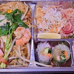 プロォーイ タイ料理 - バットタイ弁当