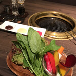 旬の野菜と焼肉 大地の匠 - 