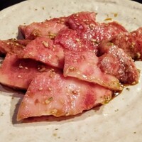 飛騨牛一頭家 馬喰一代 岐阜神田 - 本日の霜降り　980円（税抜）