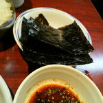 別味食堂 - 定食なんで、ご飯と海苔が付いてました。