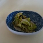 Aonoya - めしに付いてくる白菜の漬物