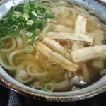 おやまうどん　桂川町 - ごぼ天は食感がのこるちょっといいサイズにカットされています