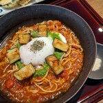 玄蕎麦 もち月 - トマトそば