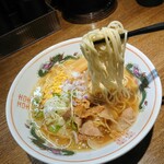 旭乃陣 - 麺のリフトアップ