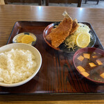 Mitsuwaya - 魚ふらい定食
                        ７００円