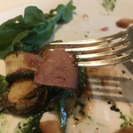 レストラン マノワ - ムニュールミエール５８０８円 。オーストラリア産 牛タンのコンフィ 山梨県・芦安のセージのソースで。食感を活かした仕上げです。旨味たっぷりで、とーっても美味しかったです（╹◡╹）（╹◡╹）