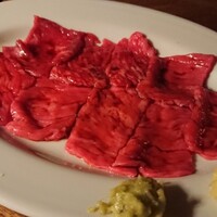 カルネジーオ イースト - 