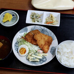 山本屋 - アジフライ定食