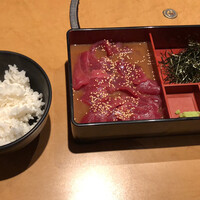 羽田市場 ギンザセブン - 国産天然まぐろ丼990円