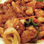 中華創作料理 家味道 餃子居酒屋  -   「鶏肉とカシューナッツの炒め」