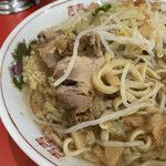 ラーメン二郎 - 豚さん発見